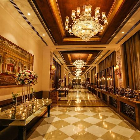 Golden Galaxy Hotels And Resorts Делхи Екстериор снимка